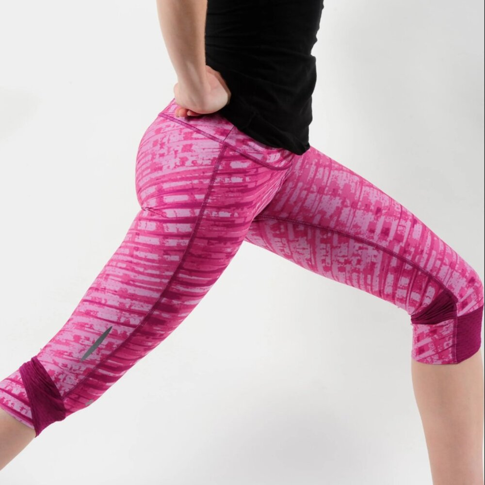 Under Armour Tie Dye Compression Capri Legging Pink Size S